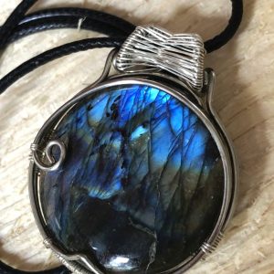 Labradorite arabesque