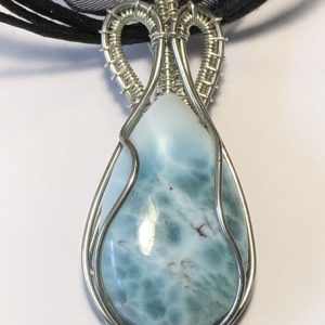 Bleu profond du Larimar
