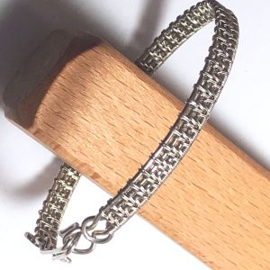 Mystérieux épis argentés